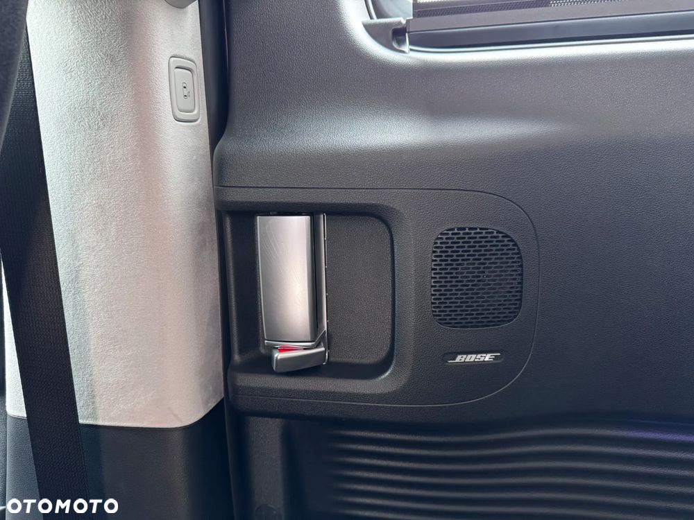 Hyundai Staria 1.6 T-GDI HEV Luxury - 23