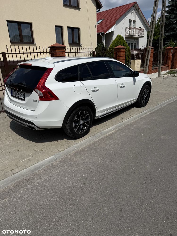 Volvo V60 Cross Country - 4