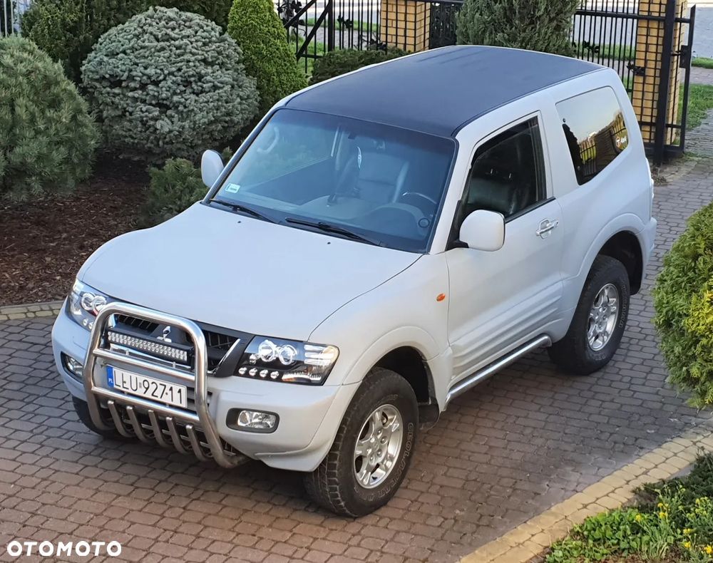 Mitsubishi Pajero 3.2 DI-D Automatik Instyle - 1