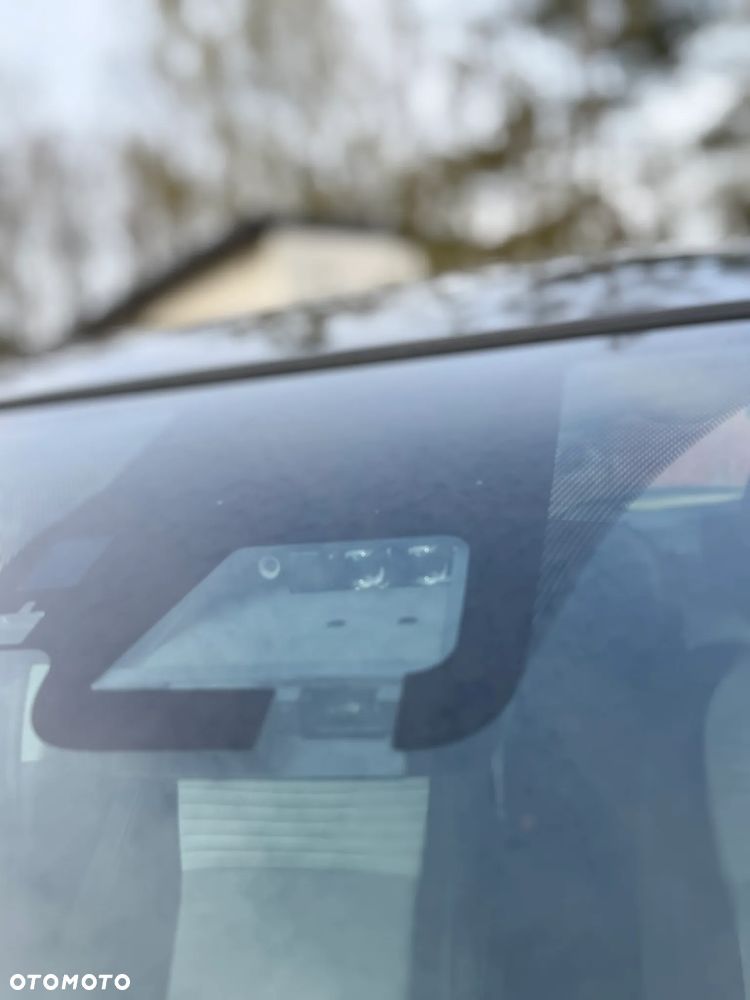 Toyota Yaris 1.5 Premium - 11