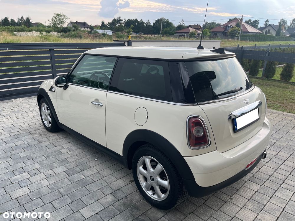 MINI ONE - 6