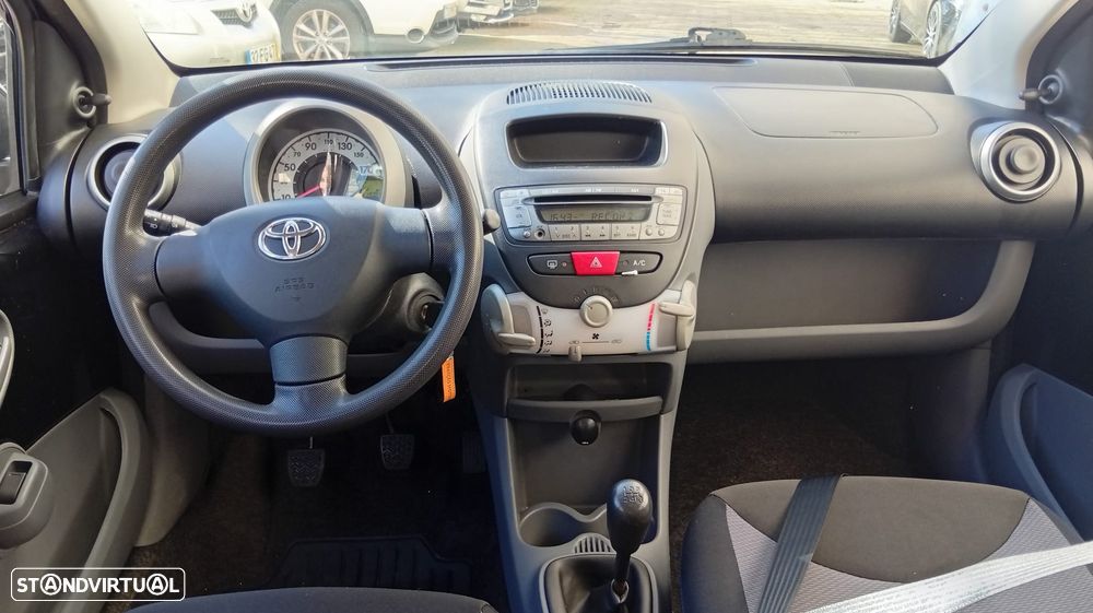 Toyota Aygo 1.0 + AC+VSC - 10