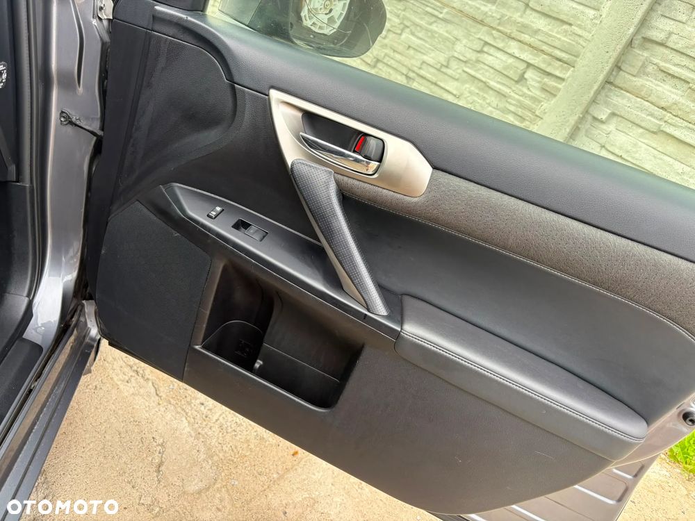 Lexus CT 200h Comfort - 19