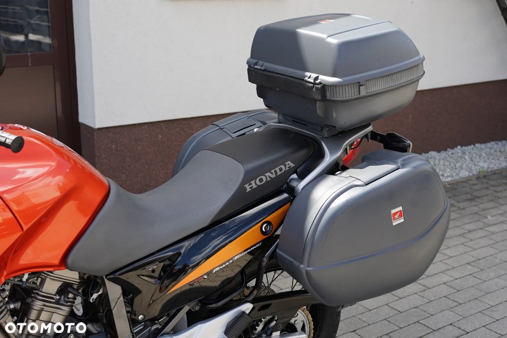 Honda XL - 23