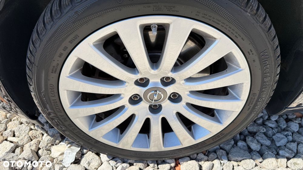Opel Insignia 2.0 T Sport 4x4 - 24