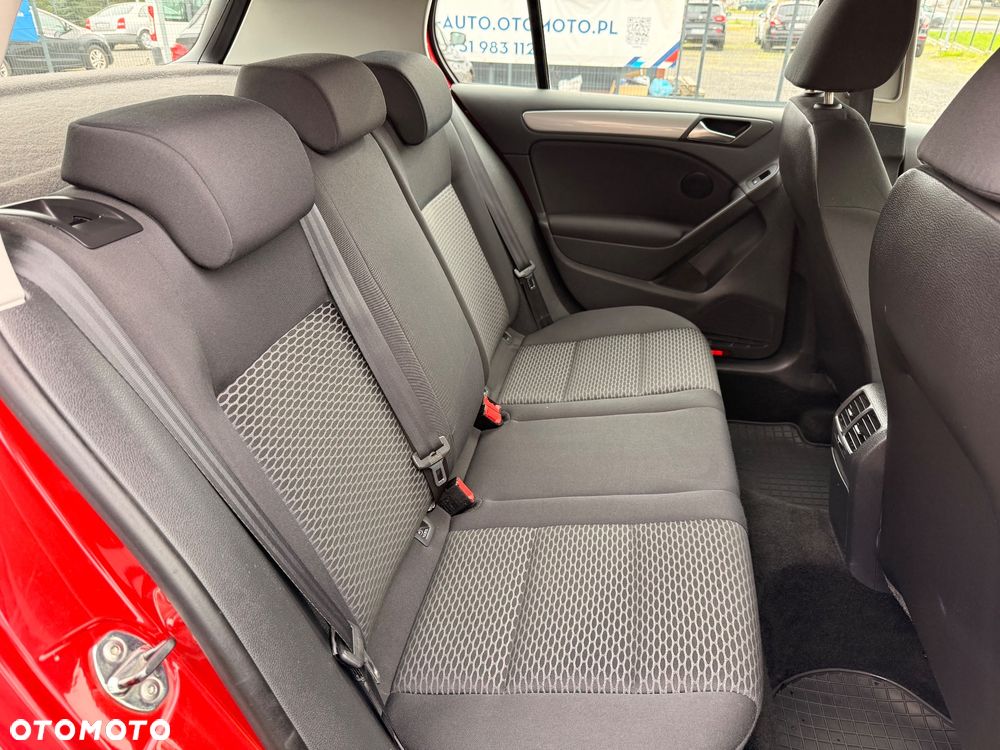 Volkswagen Golf 1.6 Comfortline - 23
