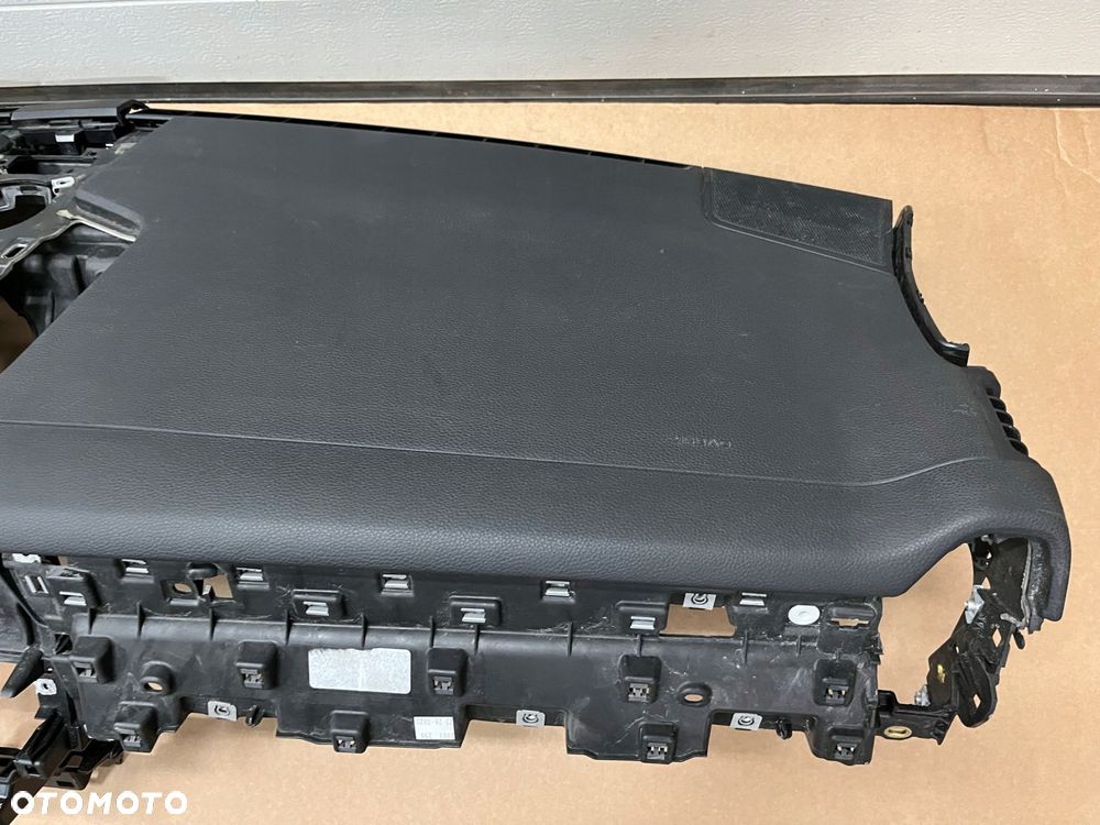 KONSOLA PORSCHE CAYENNE III 9Y0 ZWYKLA DESKA KOKPIT PORSCHE CAYENNE 9Y0 - 2