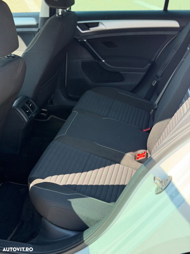Volkswagen Golf 2.0 TDI SCR DSG Highline - 13