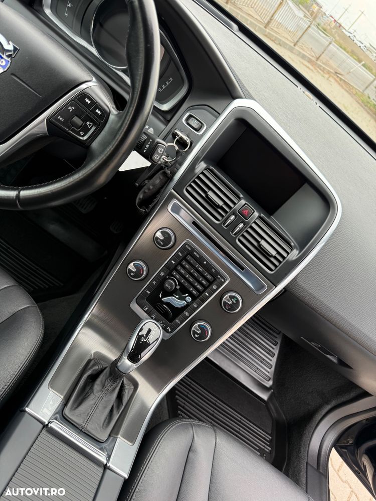 Volvo XC 60 - 16