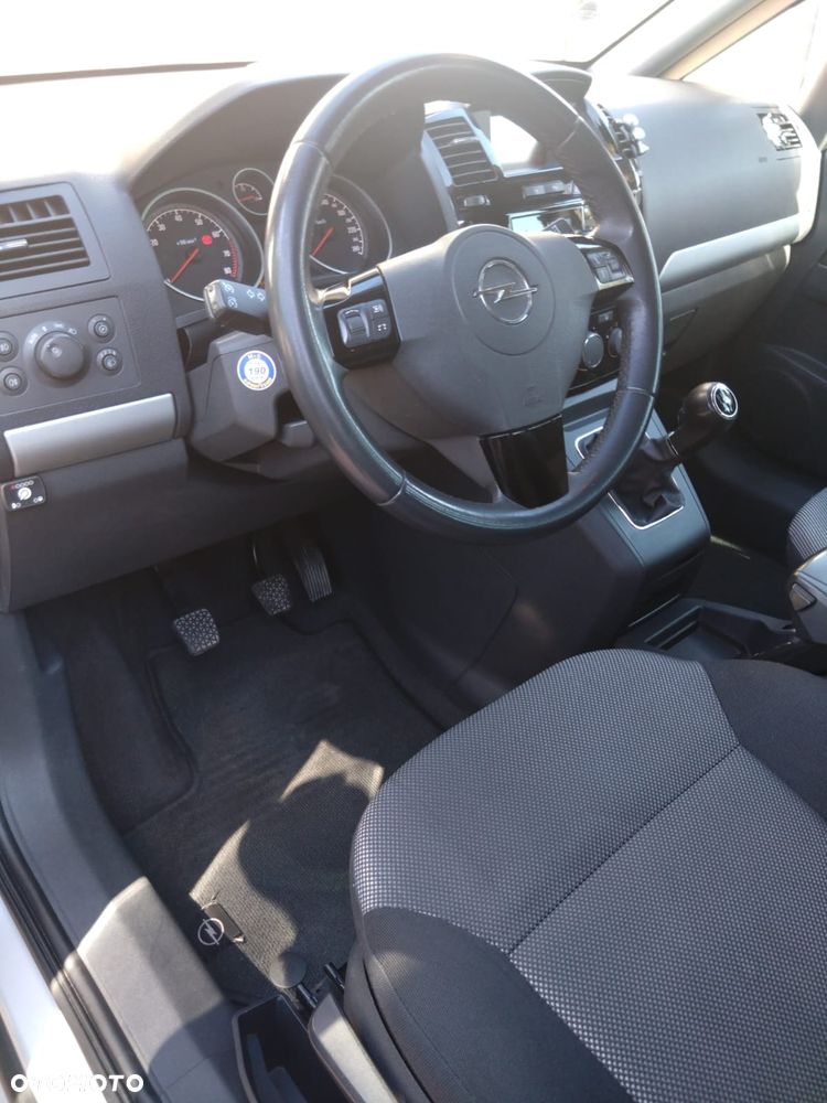 Opel Zafira 1.8 - 7