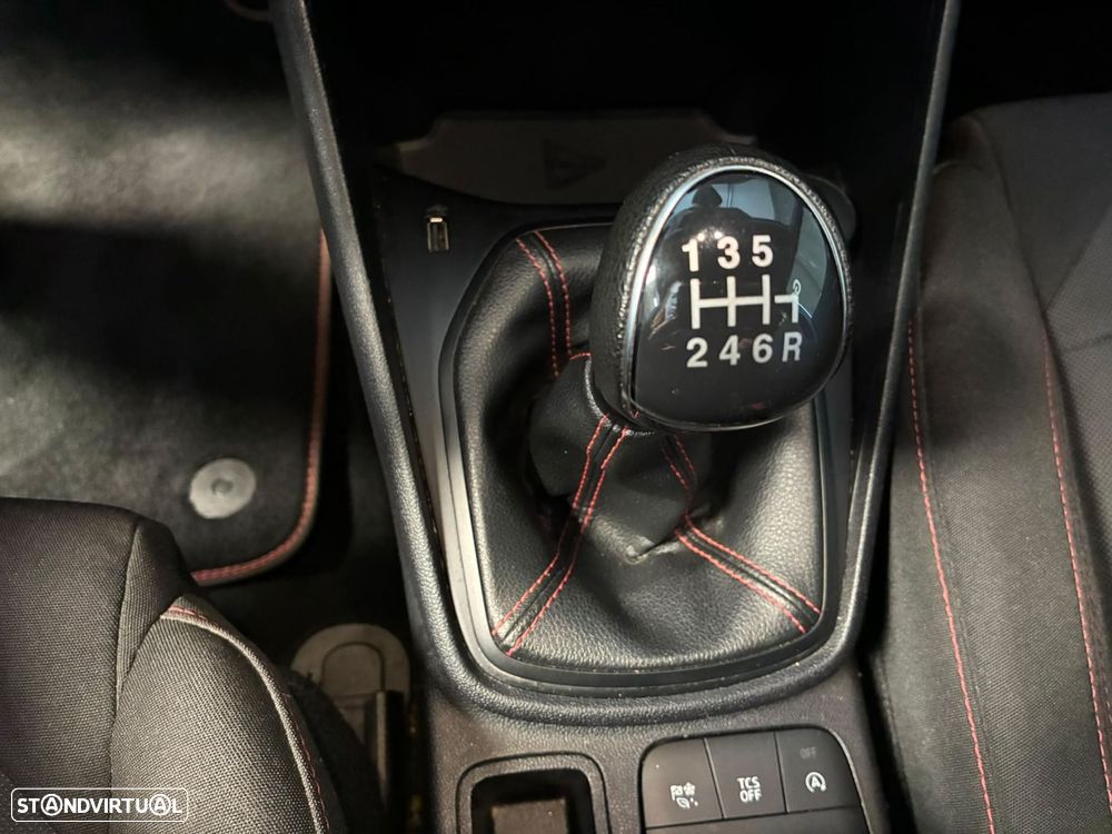 Ford Fiesta 1.0 EcoBoost ST-Line - 29