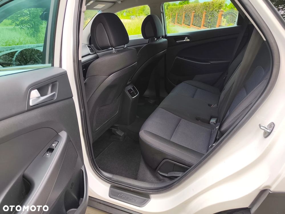 Hyundai Tucson blue 1.7 CRDi 2WD Passion - 10