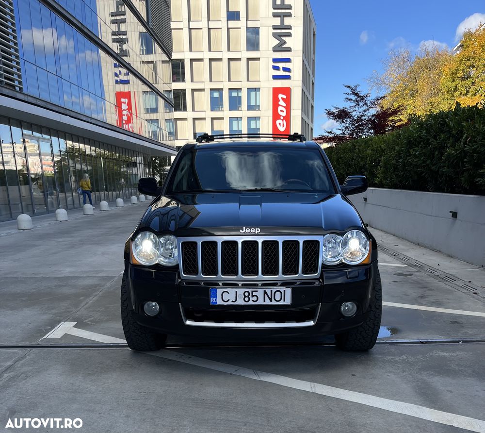 Jeep Grand Cherokee - 1