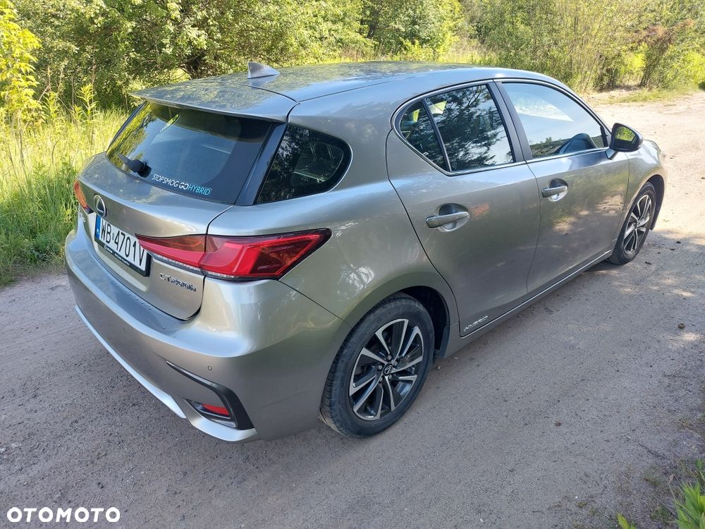 Lexus CT - 6