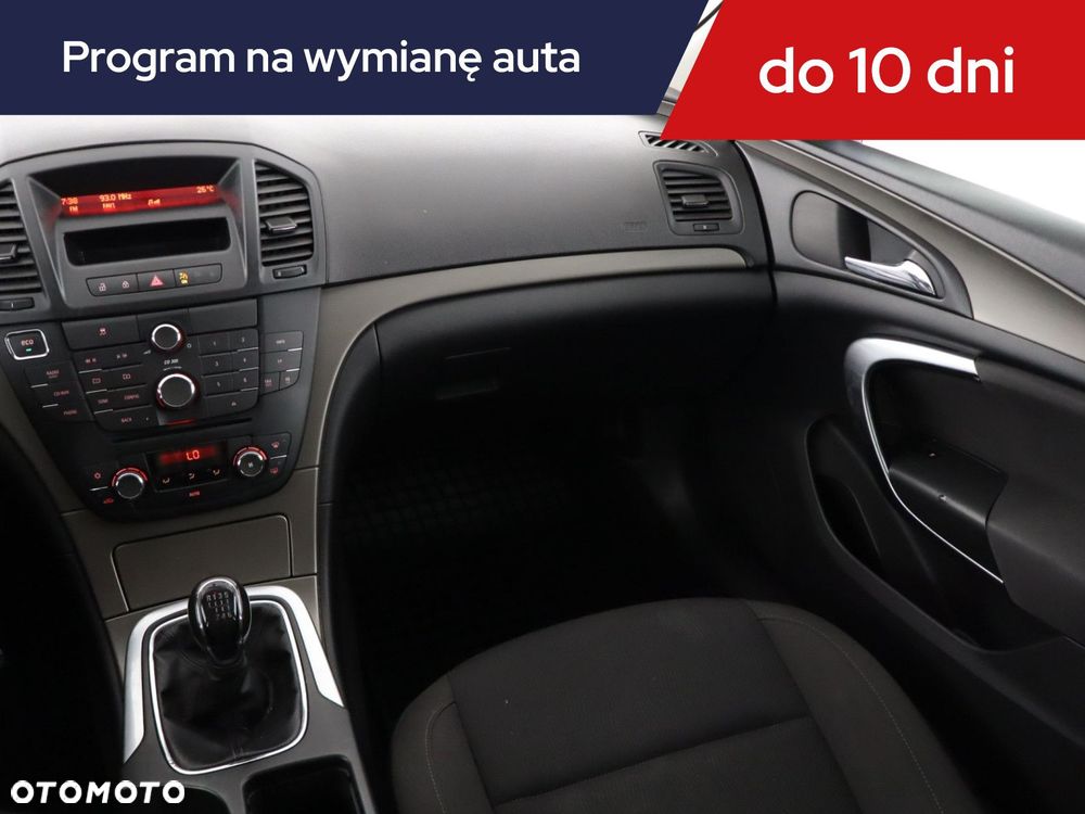 Opel Insignia - 10