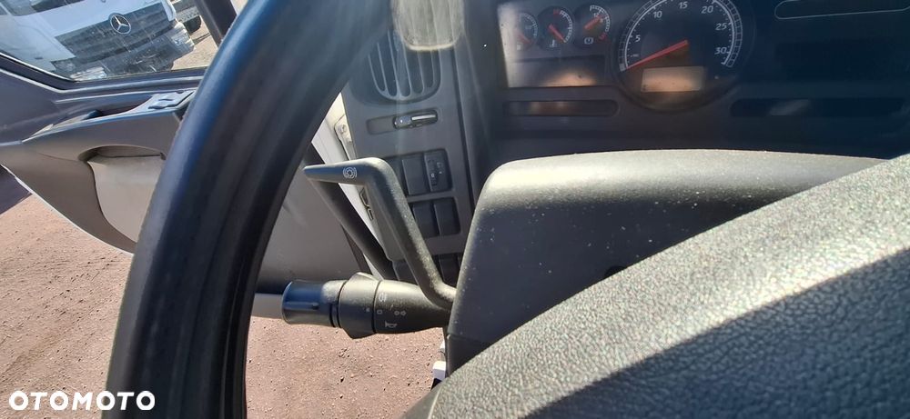 Renault Midlum 270 - 9