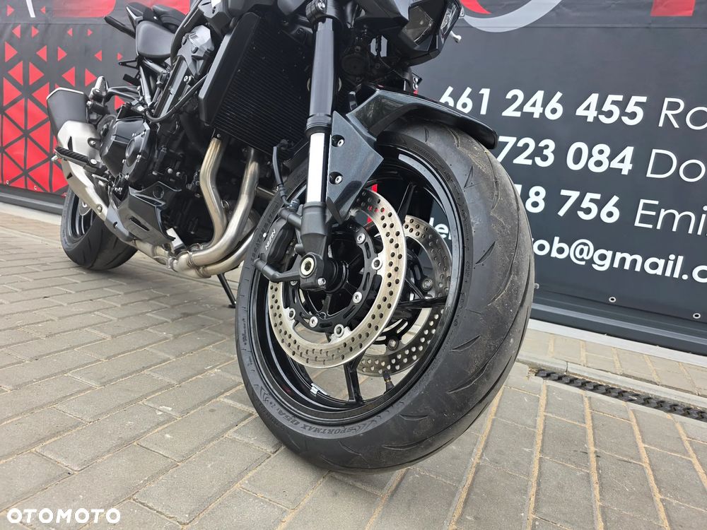Kawasaki Z 900 - 15