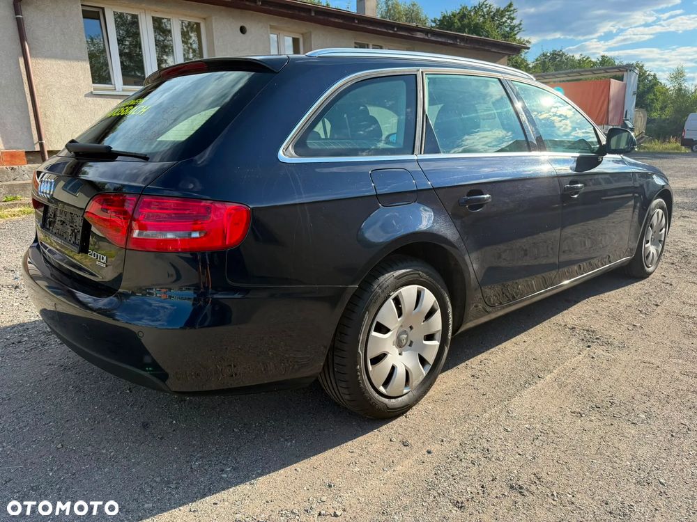 Audi A4 Avant 2.0 TDI DPF Attraction - 6