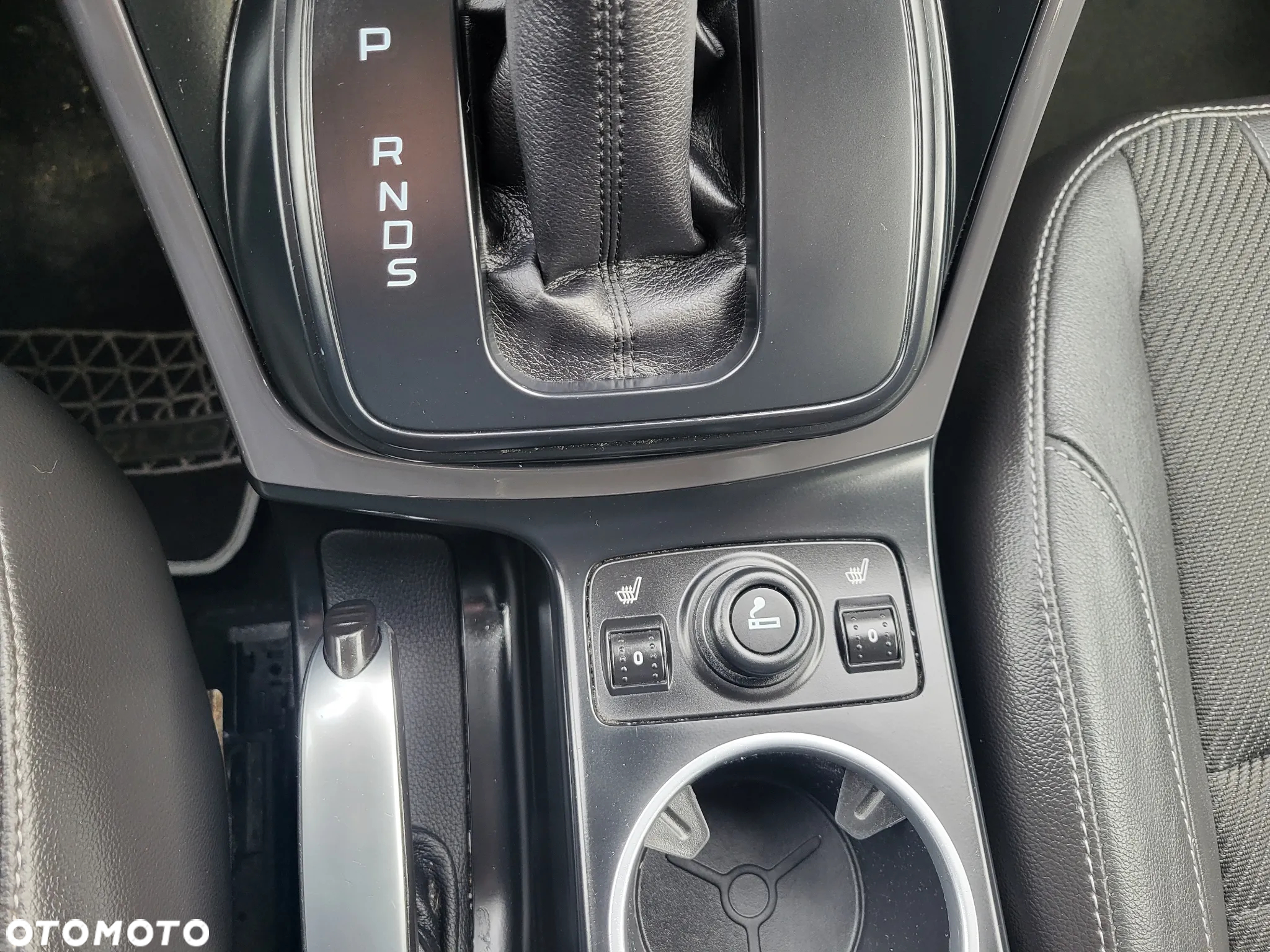Ford Kuga - 16