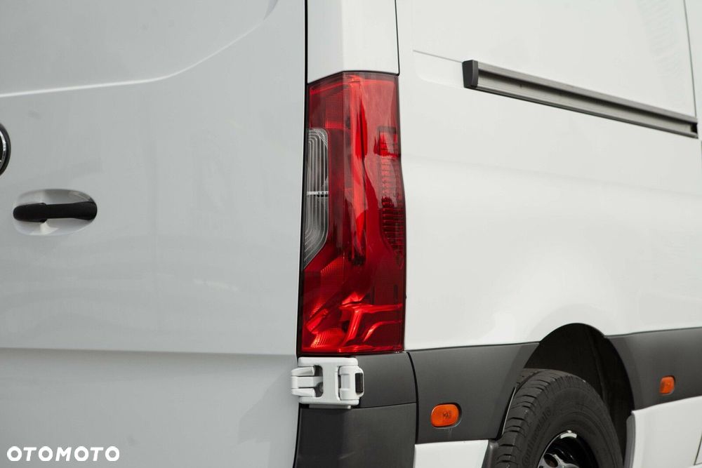 Mercedes-Benz eSprinter - 9