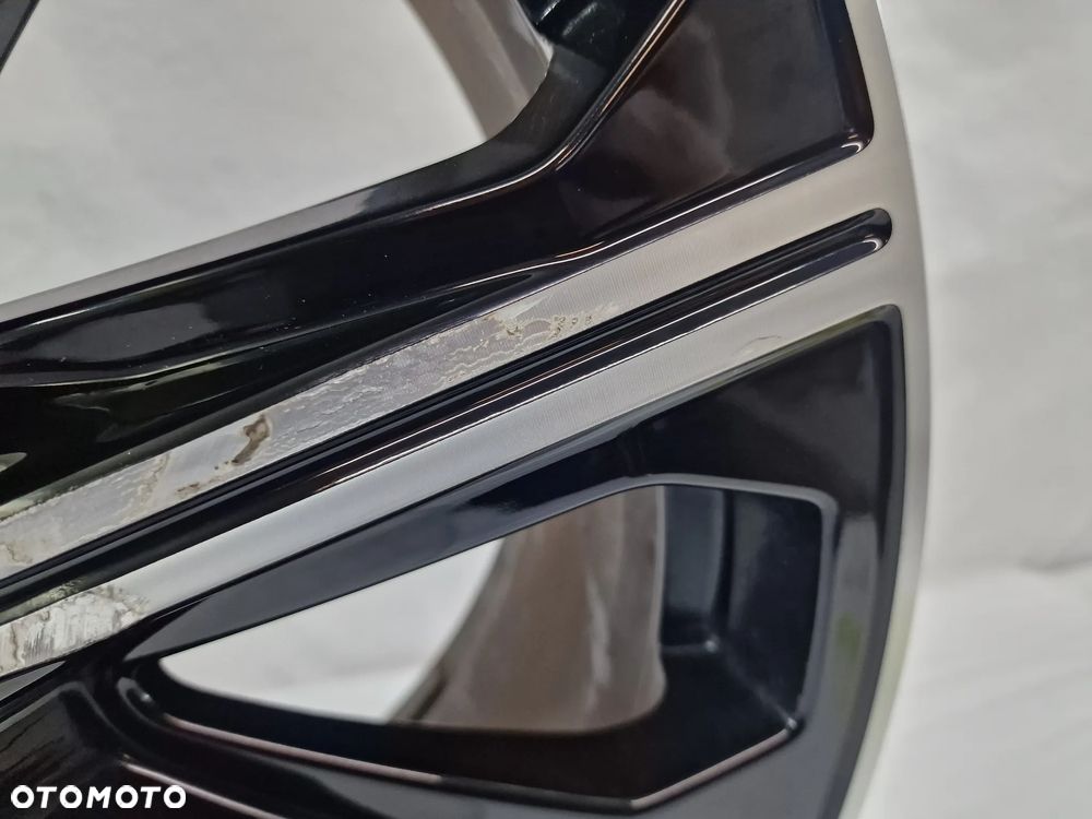 AUDI Q4 RS RSQ4 89A 8JX20H2 ET45 ET 45 FELGA ALUMINIOWA 20 CALI 20" POJEDYNCZA , NR 89A601025K / 89A601025 K , NR AUKCJI FELGA1 - 17