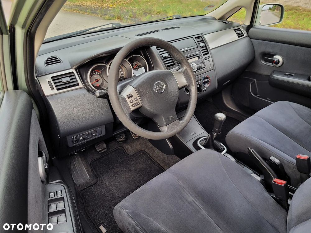 Nissan Tiida 1.6 Visia - 10