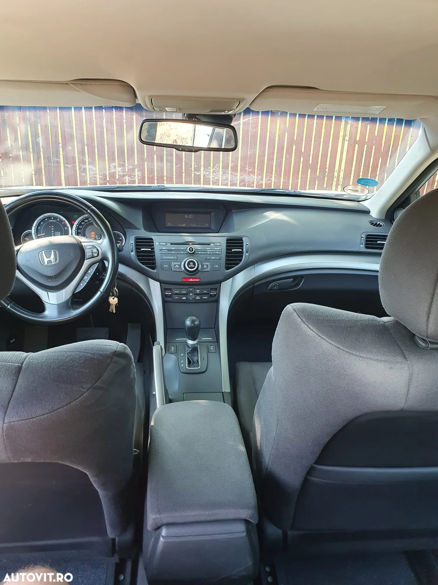 Honda Accord 2.0i Automatic Comfort - 19