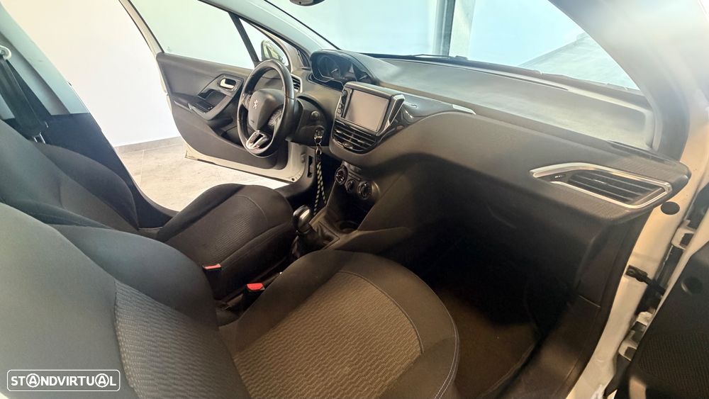 Peugeot 208 1.6 BlueHDi Style - 9