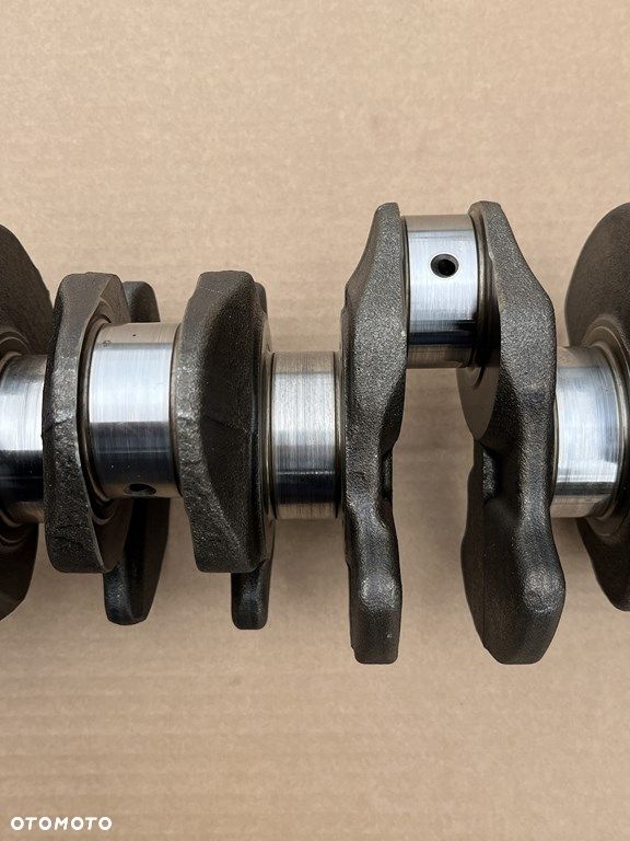 WAŁ KORBOWY SILNIKA TŁOKI VW T5 CARAVELLE MULTIVAN TRANSPORTER TOUAREG 2.5 TDI - 6