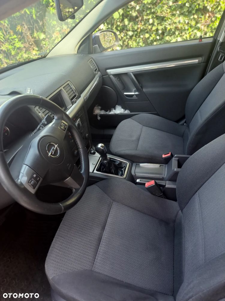 Opel Vectra 1.9 CDTI Cosmo - 11