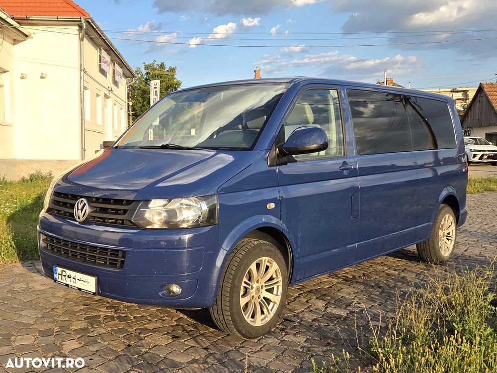 Volkswagen Caravelle - 1