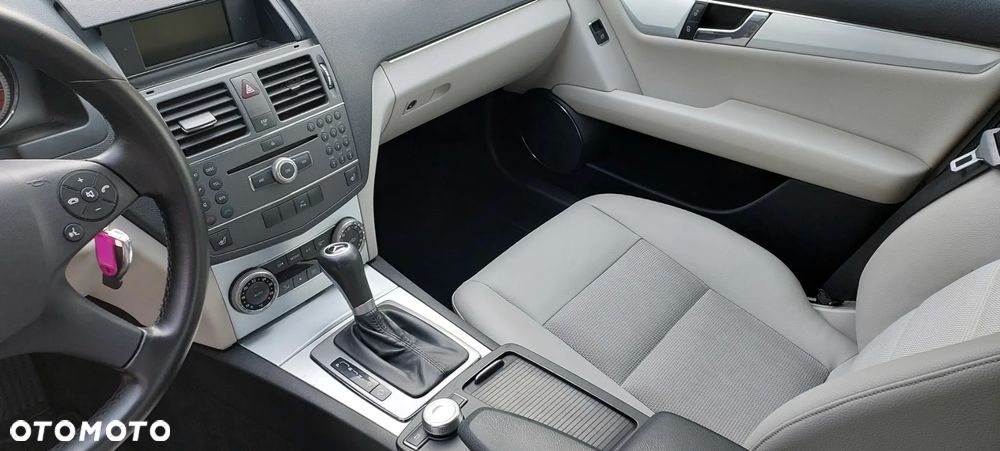 Mercedes-Benz Klasa C - 31