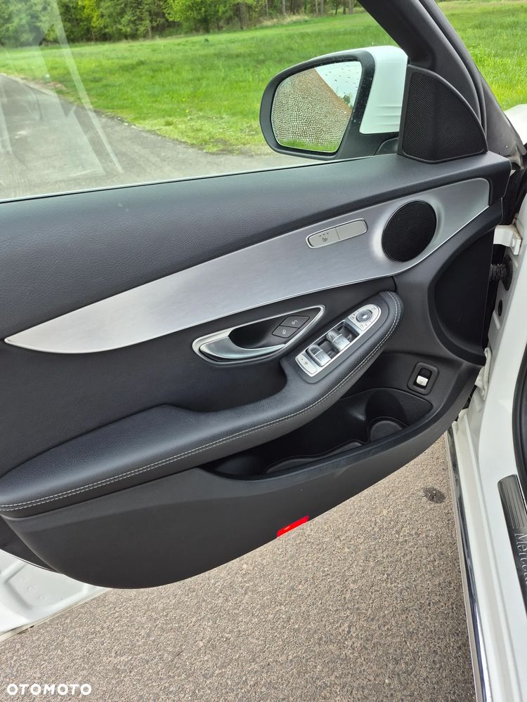 Mercedes-Benz Klasa C 220 d 4MATIC 9G-TRONIC - 28