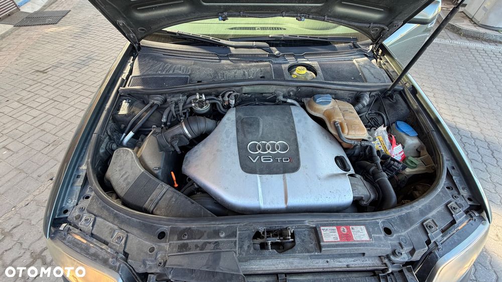 Audi A6 Allroad 2.5 TDI Quattro - 10