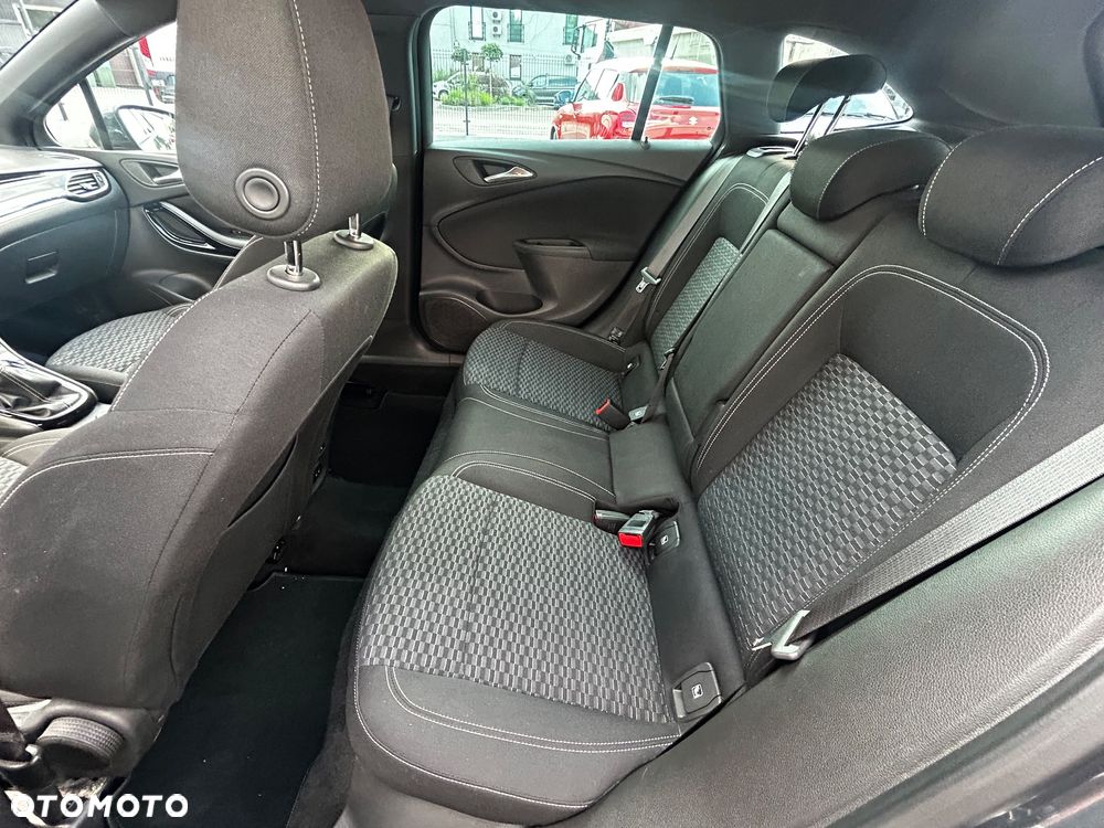 Opel Astra 1.4 T Dynamic - 11