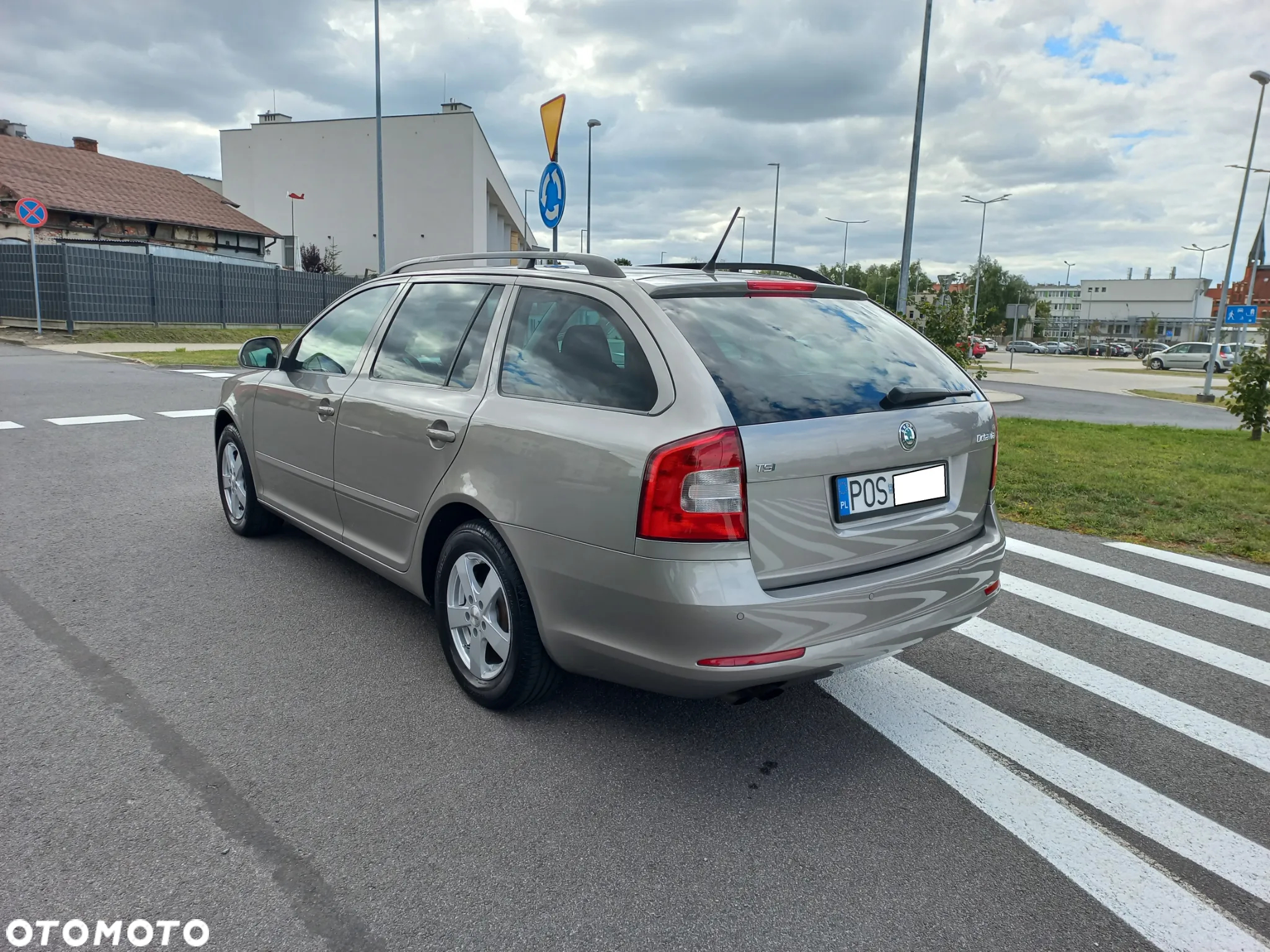 Skoda Octavia 1.4 TSI Ambiente - 4