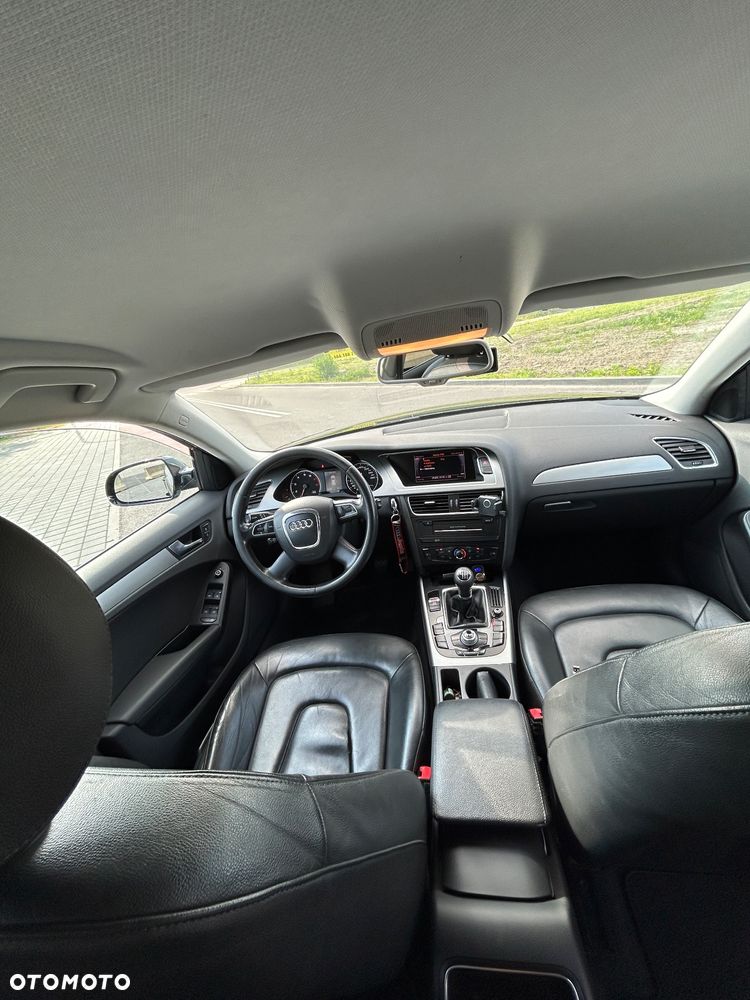 Audi A4 ver-avant-1-8-tfsi-s-line-sportpaket-plus- - 15