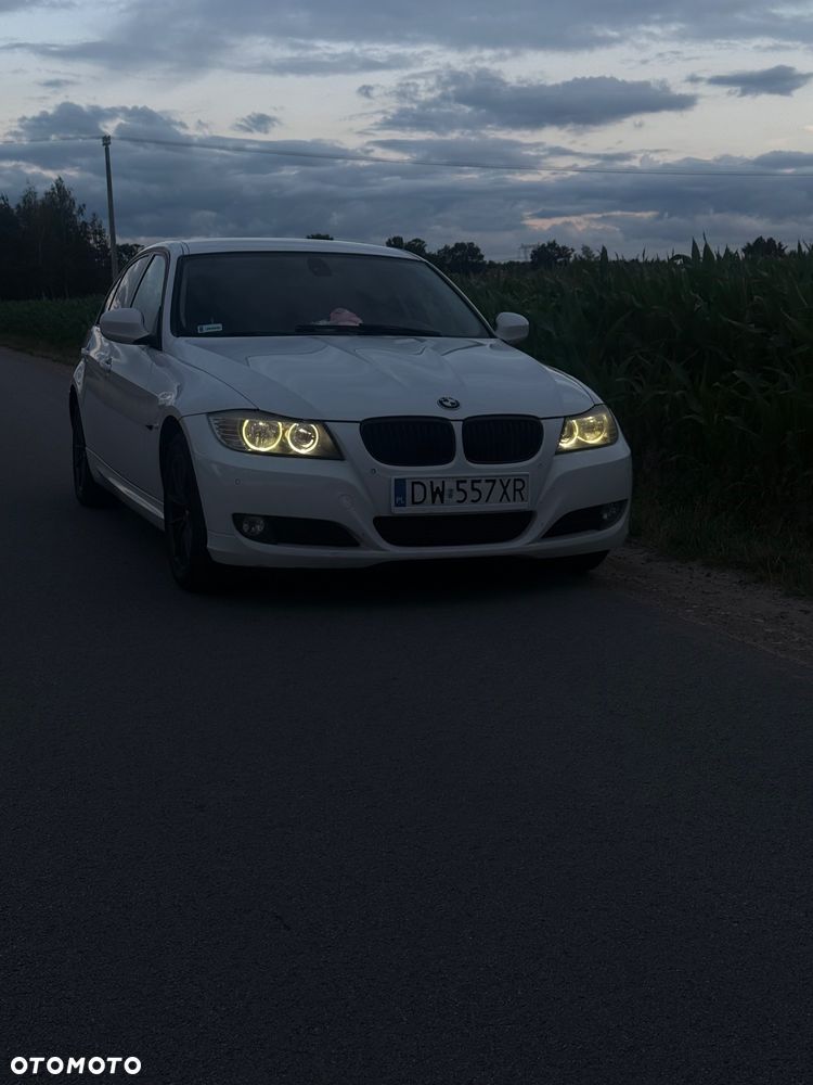 BMW Seria 3 318d - 8