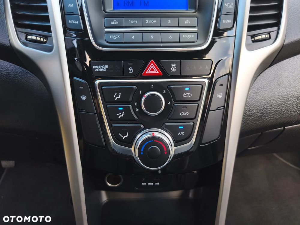 Hyundai i30 1.6 Trend - 30