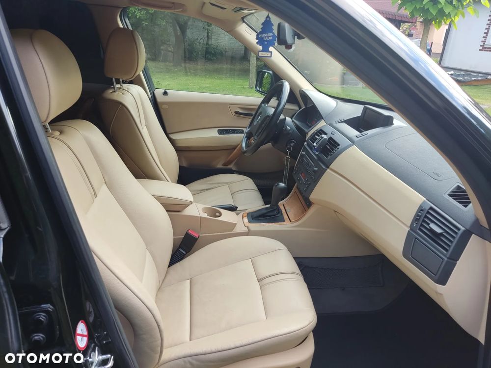 BMW X3 3.0i - 16