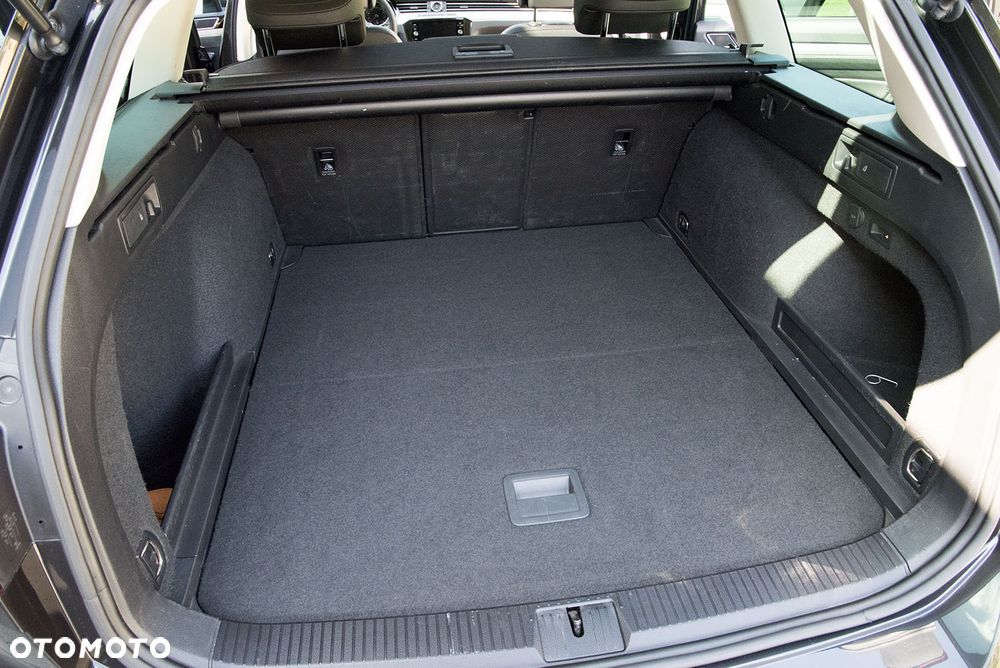 Volkswagen Passat 2.0 TDI BMT Highline DSG7 - 26