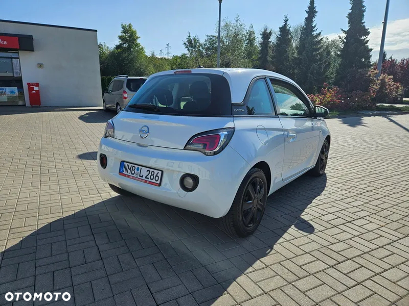Opel Adam 1.2 S&S - 11