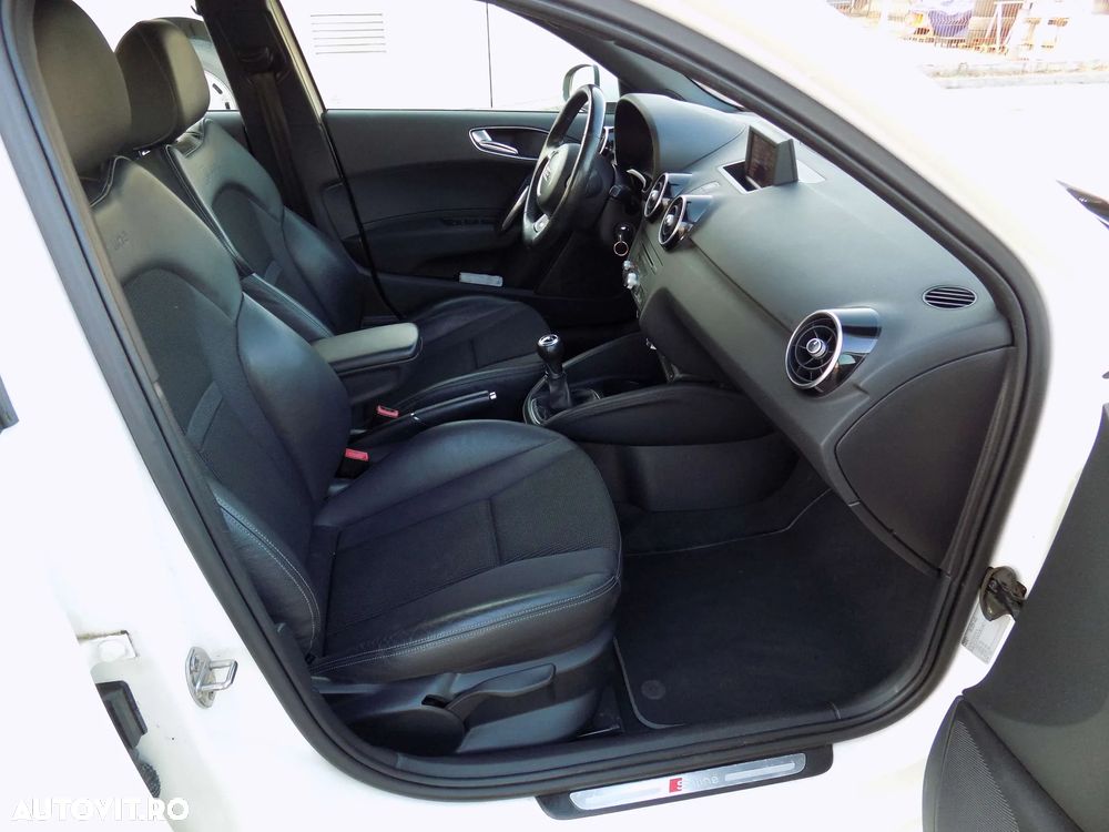 Audi A1 1.2 TFSI ack Ambition - 17