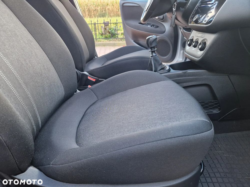 Fiat Punto ver-1-2-easy-eu6 - 24