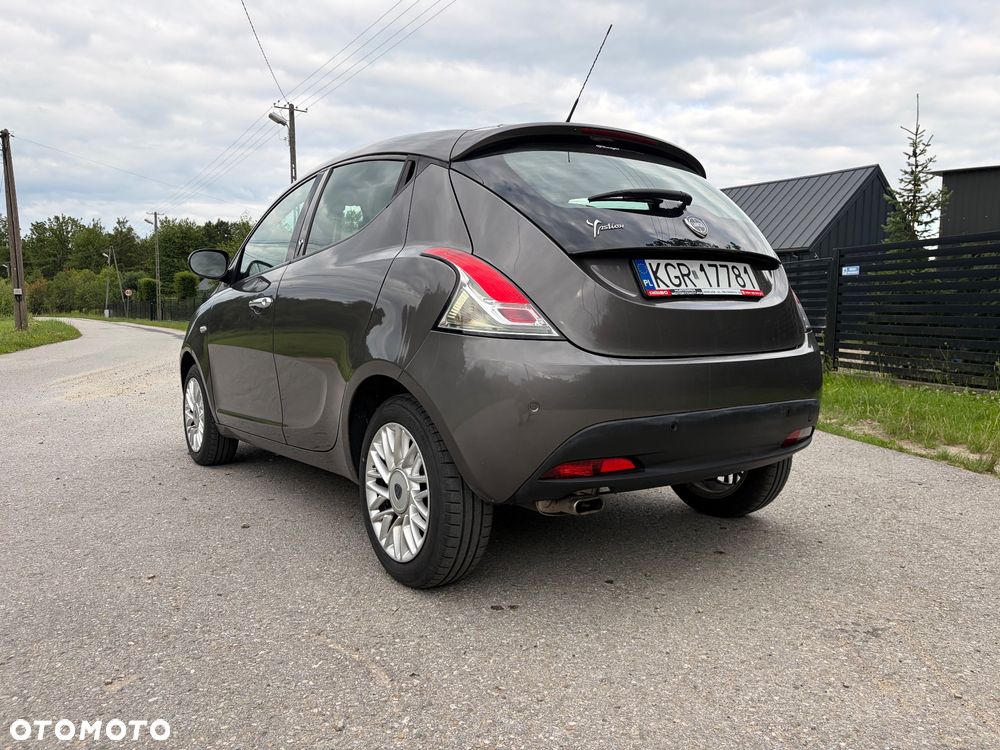Lancia Ypsilon 1.2 8V Elefantino S&S - 9