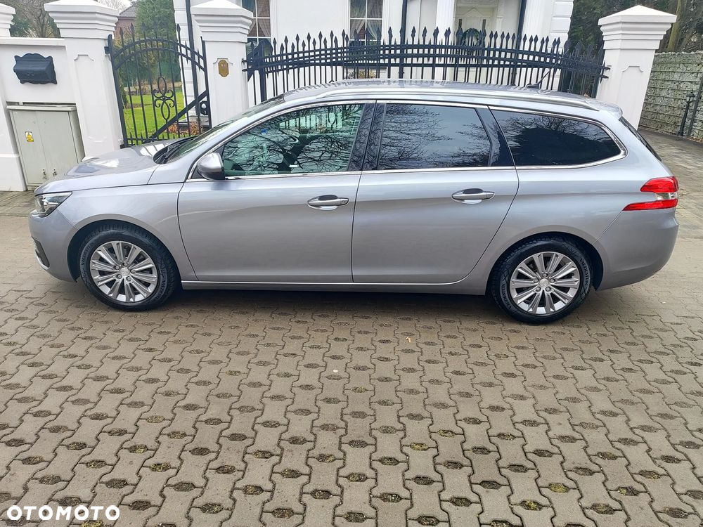 Peugeot 308 1.2 PureTech Allure Pack S&S EAT8 - 12