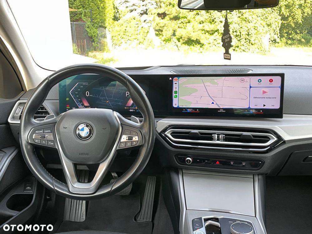 BMW Seria 3 320i Advantage sport - 2