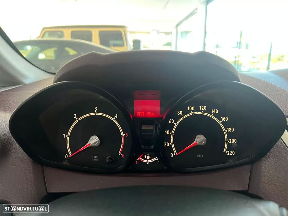 Ford Fiesta 1.4 TDCi Connection - 12