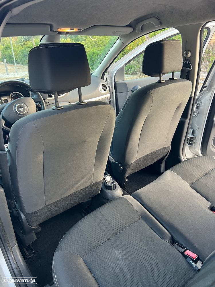 Renault Clio 1.5 dCi Dynamique S - 8