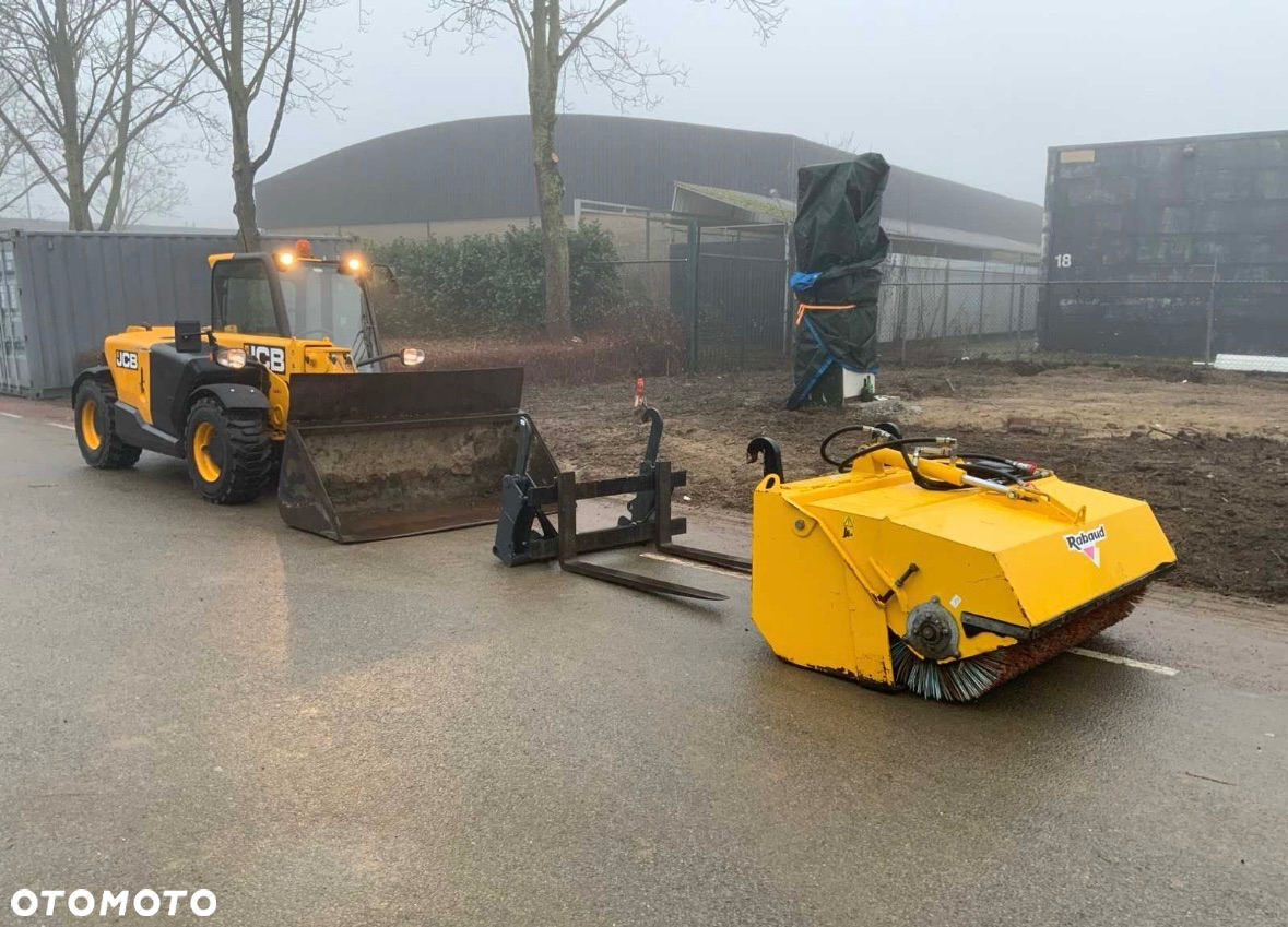 JCB 525-60 Loadall ładowarka teleskopowa JCB zamiatarka - 2